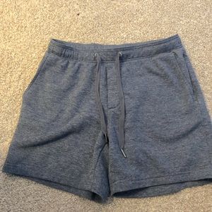 Men’s American eagle shorts